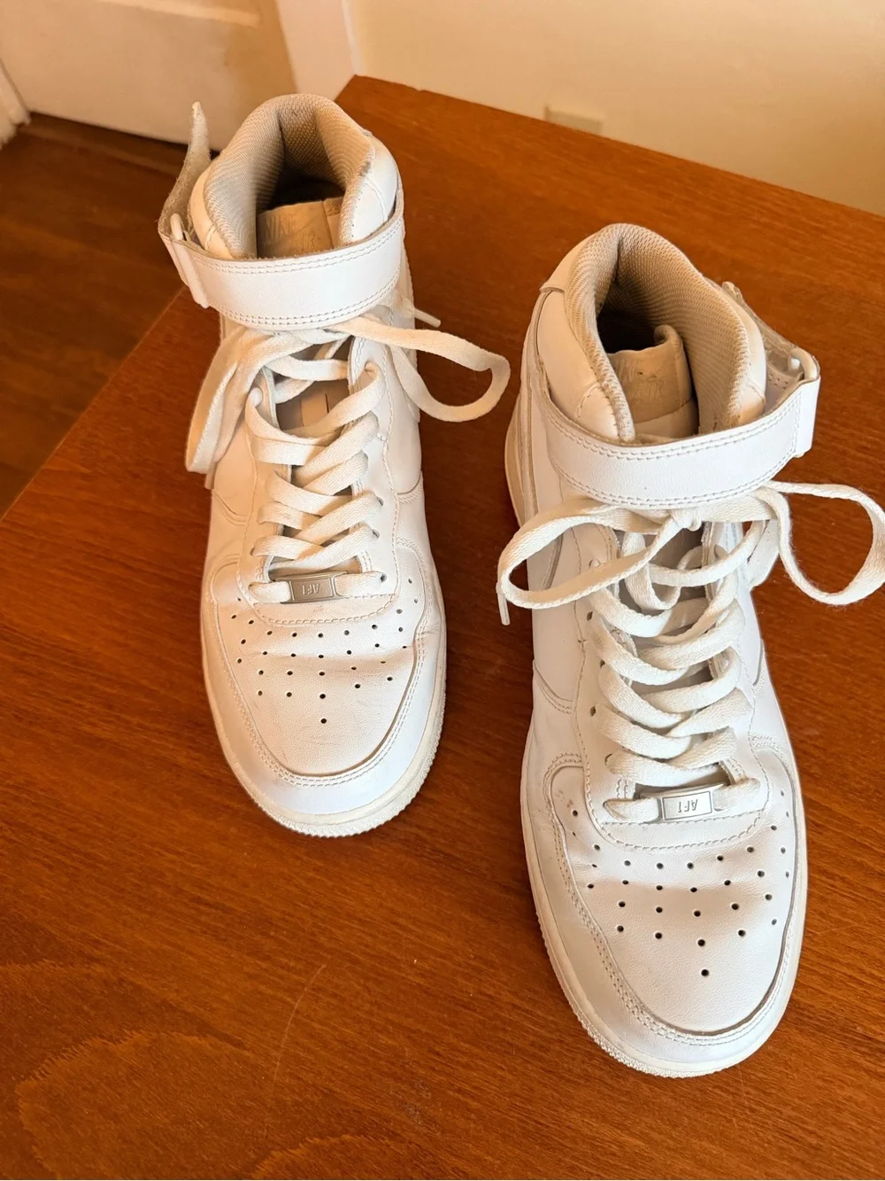 Nike Air Force 1 High ‘07 Triple White Men’s Size 10 Leather Sneakers CW2290
